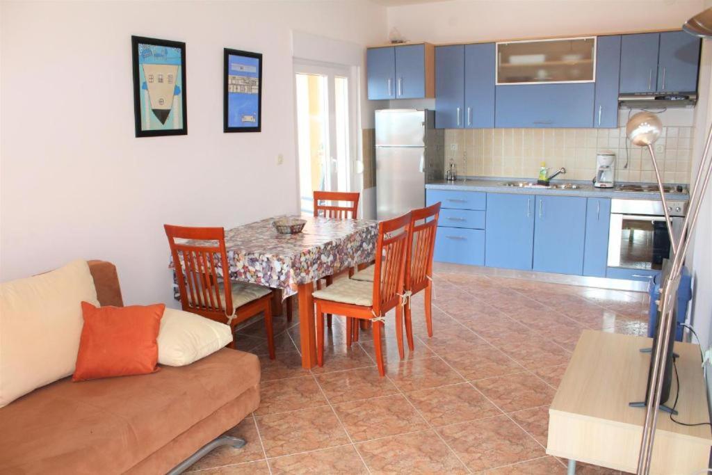 Apartment Visum Primošten Exteriér fotografie