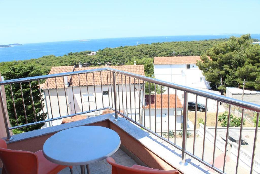 Apartment Visum Primošten Exteriér fotografie