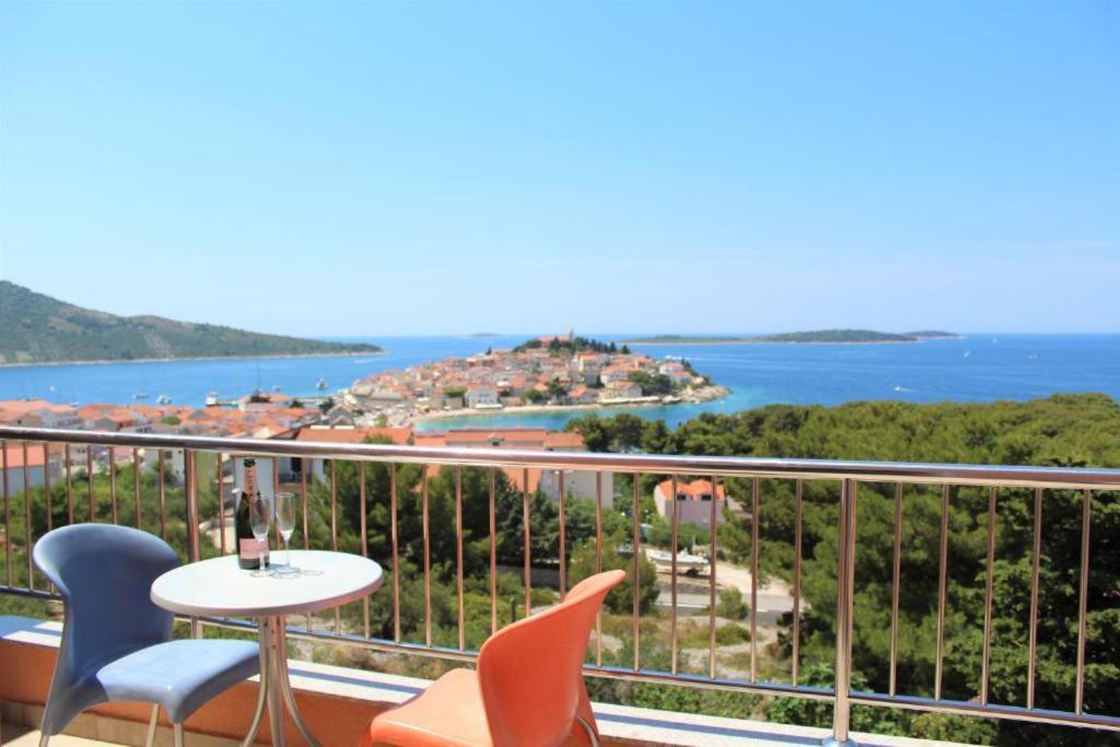 Apartment Visum Primošten Exteriér fotografie