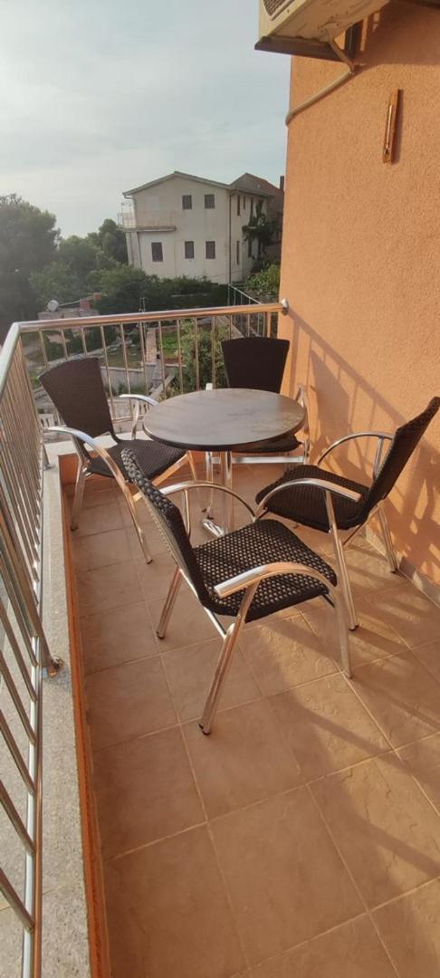 Apartment Visum Primošten Exteriér fotografie